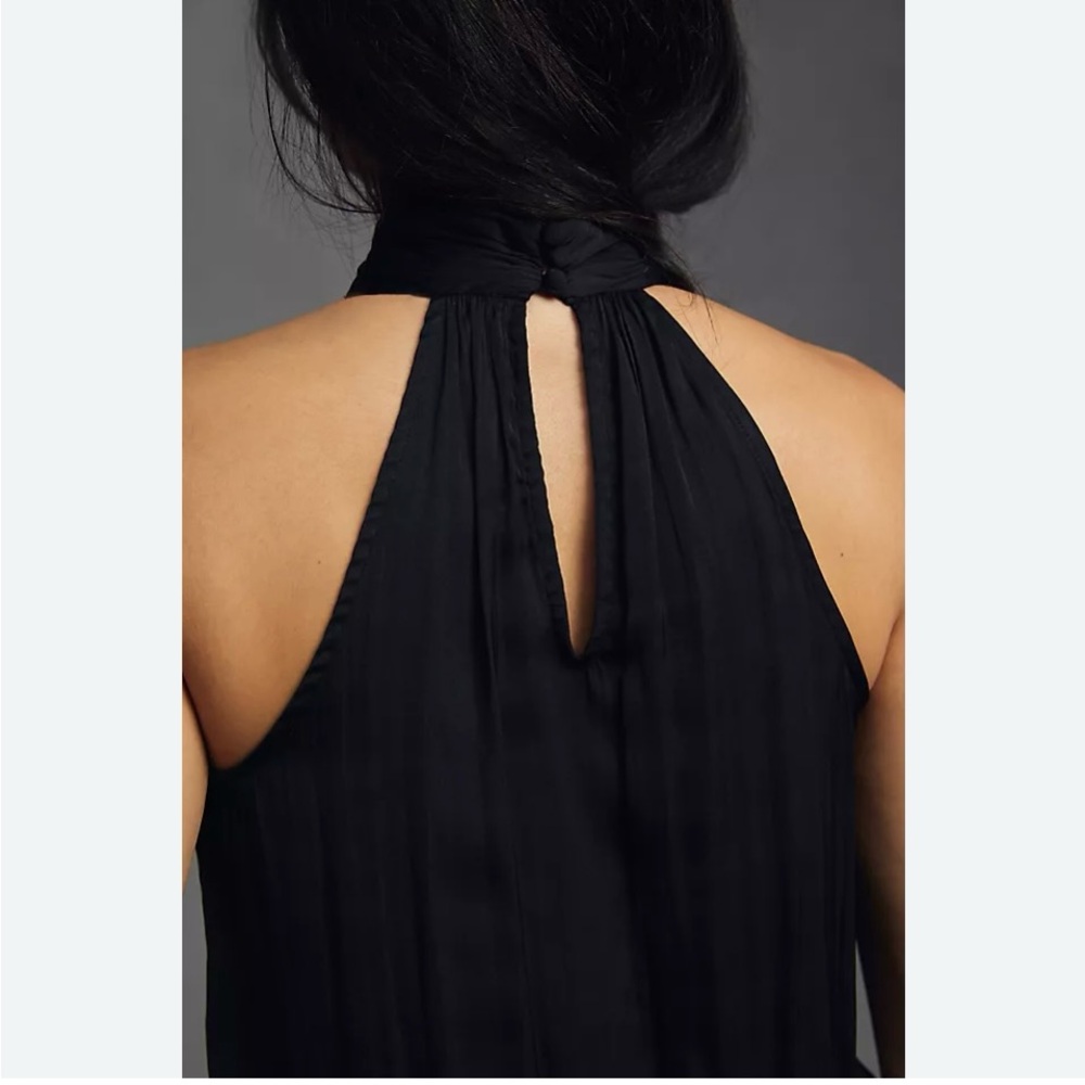 Elegant Black Halter Dress - Picture 2 of 12